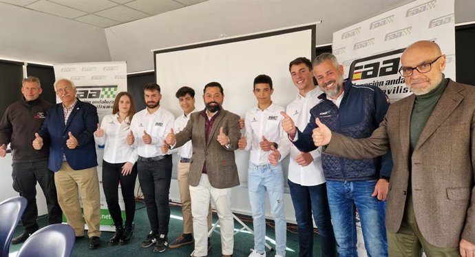 El acto estuvo presidido por el presidente de la Federación Andaluza de Automovilismo, Manuel Alonso y por el secretario general de Deportes del Gobierno andaluz, José María Arrabal.