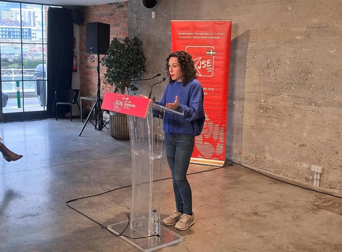 La candidata socialista a la Alcaldía de Bilbao y concejal de Movilidad y Sostenibilidad, Nora Abete