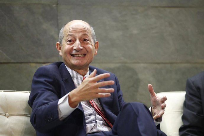 Archivo - El profesor de Economía del IE Business School, Fernando Fernández Méndez de Andés  