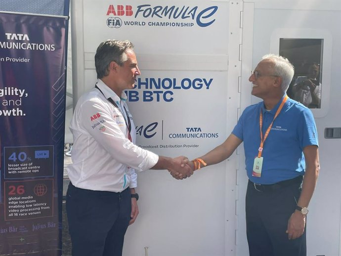 Formula E and Tata Communications announce multi-year collaboration.  L-R Mr. Jamie Reigle, CEO, Formula E, Mr. Amur Lakshminarayanan, CEO, Tata Communications