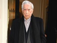 Mario Vargas Llosa reaparece tras el cumpleaños de Isabel Preysler. ¿La ha felicitado?