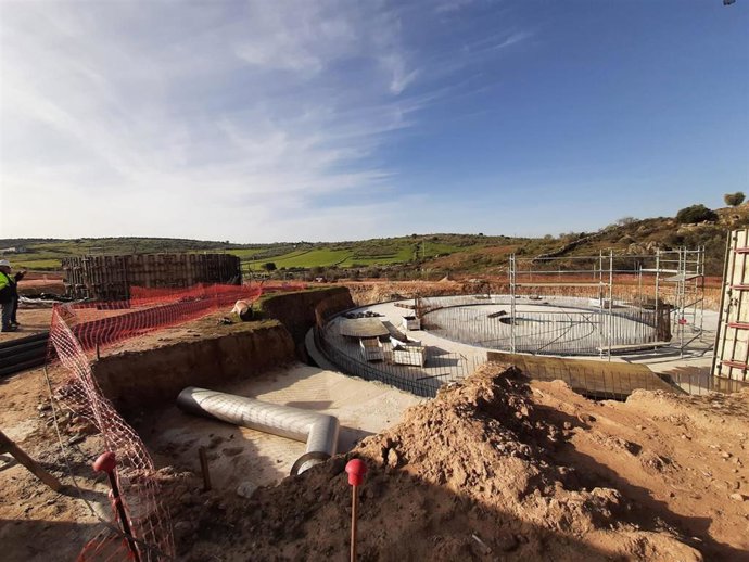 Construcción de una nueva depuradora en Valle de la Serena.