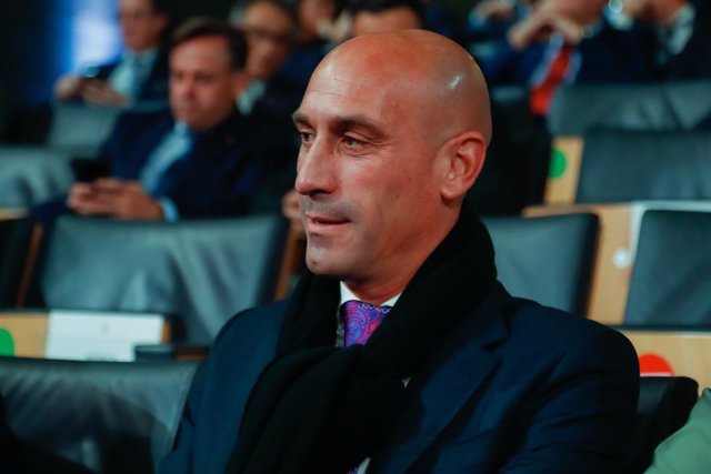 Archivo - Luis Rubiales, president of the Spanish Football Federation RFEF looks on during the COE (Spanish Olympic Committee) 2022 Awards Ceremony at COE at COE Official Headquarters on December 21, 2022 in Madrid, Spain.