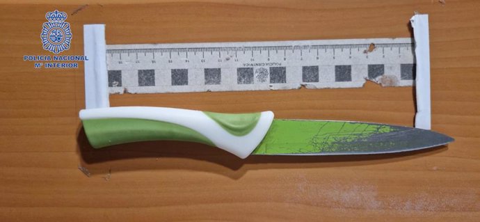 Cuchillo utilizado por los menores para atracar a las víctimas.