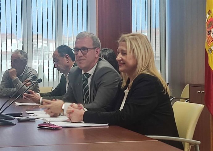 Mariano Veganzones, junto a Yolanda de Gregorio, presenta los programas mixtos en Soria.