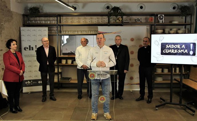 Presentación de la iniciativa 'Sabor a Cuaresma', con la que la Diocésis de Cartagena celebra el sexto aniversario de la Escuela de Hostelería de Cáritas