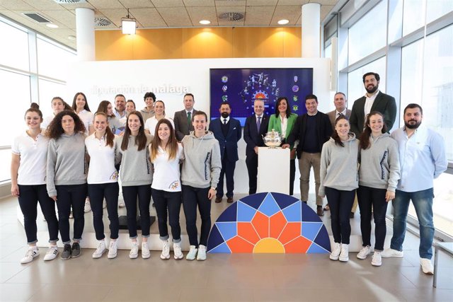 Presentación de la fase final de la 44 Copa de la Reina de Balonmano que se celebrará en el Palacio de Deportes José María Martín Carpena de Málaga.