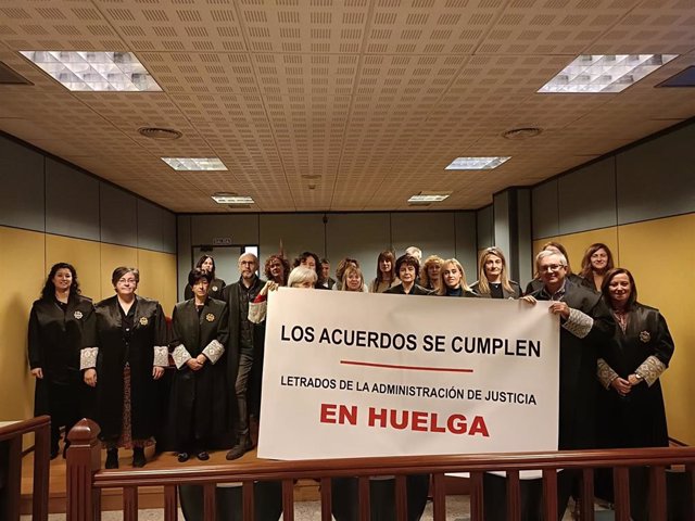 Asamblea de los Letrados de la Administración de Justicia de Bizkaia, en el Palacio de Justicia de Bilbao