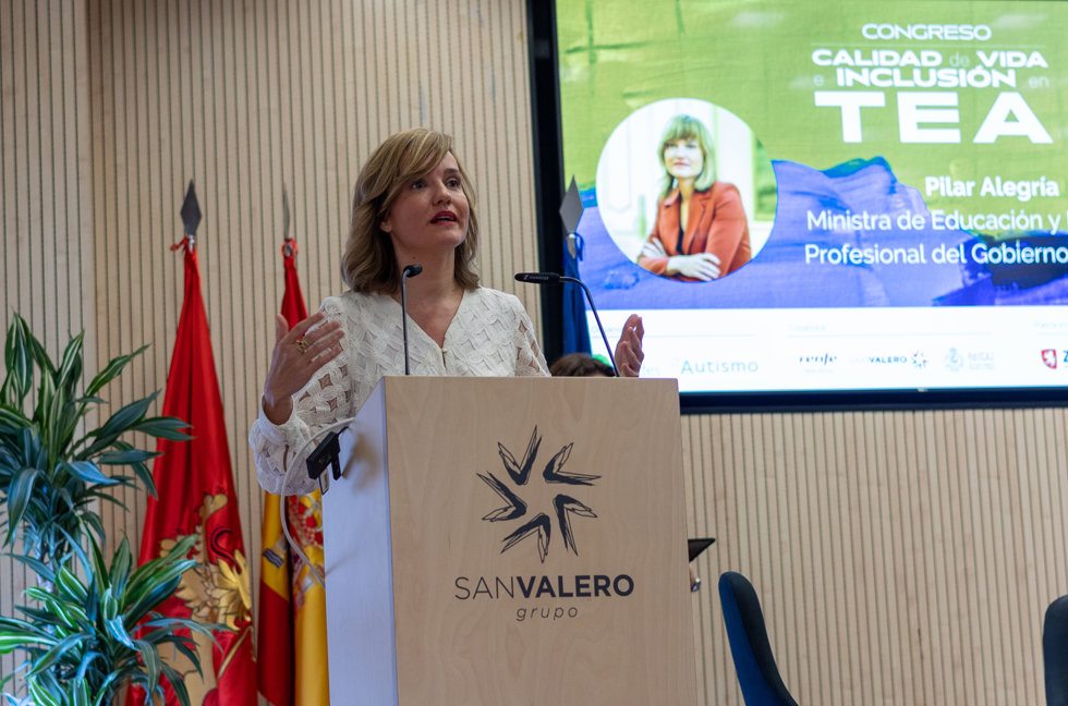 La ministra de Educación, Pilar Alegría, interviene durante el I Congreso nacional sobre Calidad de Vida e Inclusión en TEA en la sede del Grupo San Valero