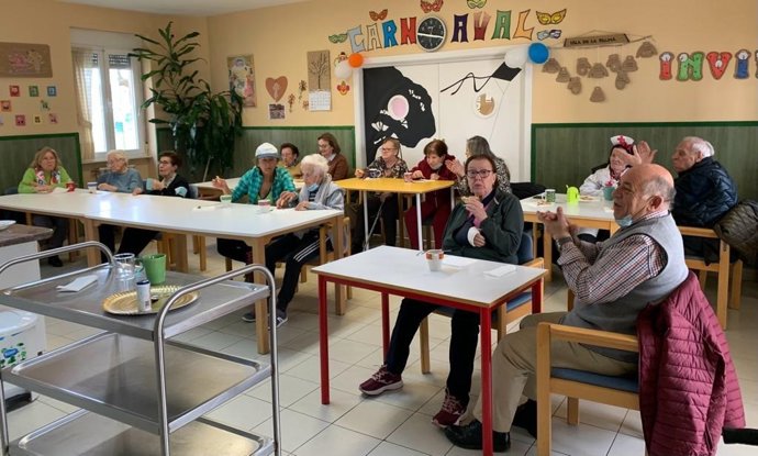 Alzheimer León celebra este martes un carnaval reivindicativo en apoyo a la sanidad pública con una actuación musical