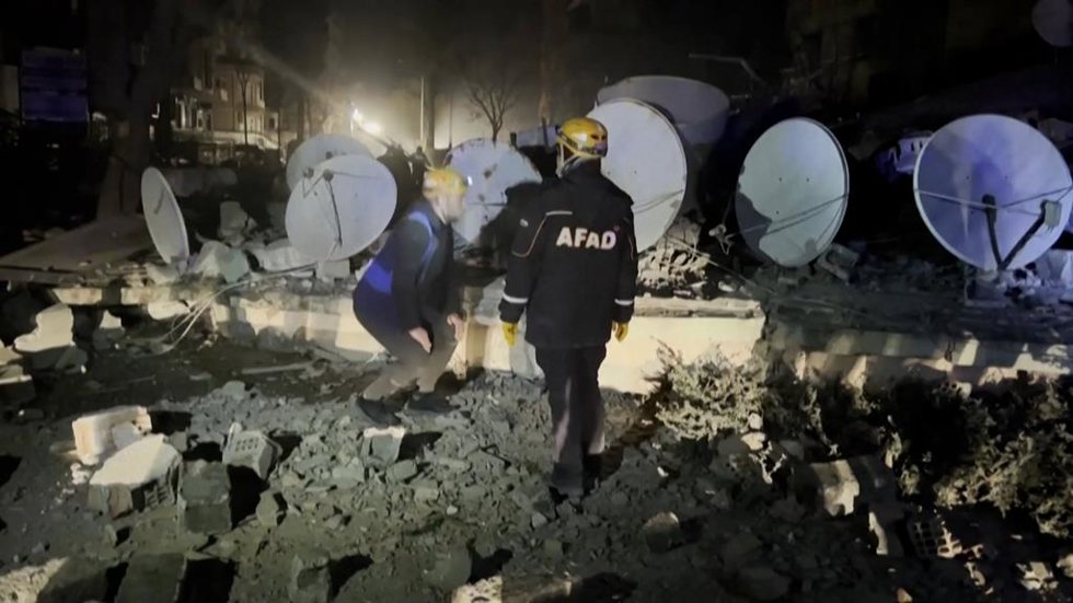 Al menos tres muertos y 700 heridos por un nuevo terremoto en Turquía y Siria