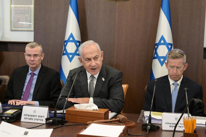El primer ministro israelí, Benjamin Netanyahu, junto a su gabinete en una reunión en Jerusalén