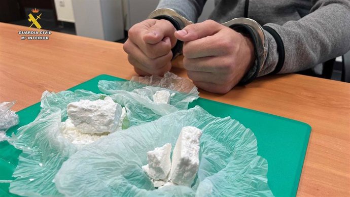 Detenido un joven de 26 años por tráfico de cocaína que iba a distribuir en Santo Domingo de la Calzada