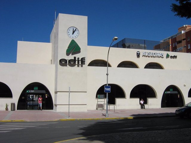 Archivo - Estación de tren de Algeciras