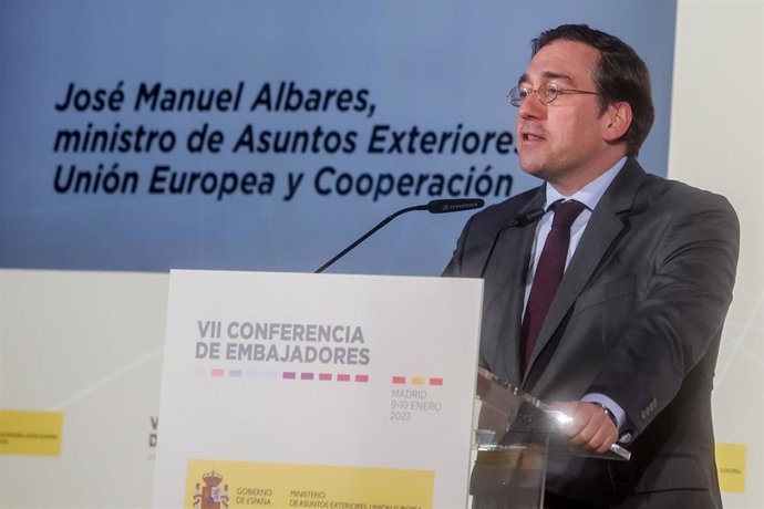 Archivo - El ministro de Asuntos Exteriores, Unión Europea y Cooperación, José Manuel Albares, clausura la VII Conferencia de Embajadores, en el Ministerio de Asuntos Exteriores, a 10 de enero de 2023, en Madrid (España). La Conferencia de Embajadores, 