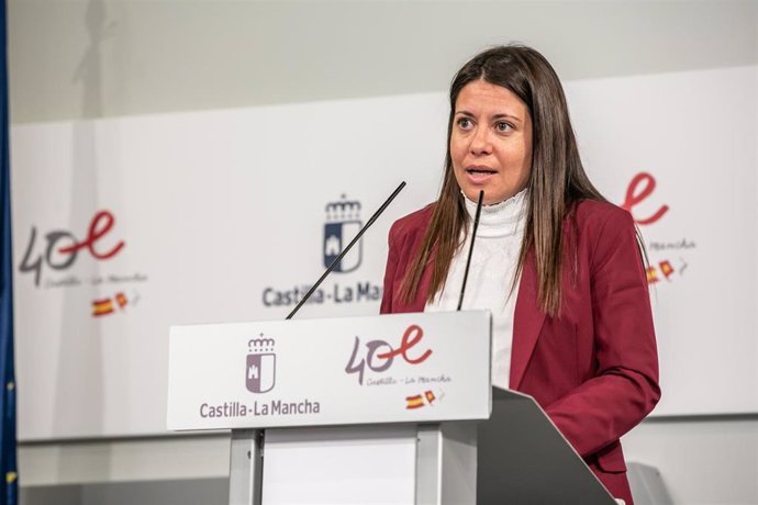 La consejera de Bienestar Social, Bárbara García Torijano, comparece en rueda de prensa para informar sobre los acuerdos del Consejo de Gobierno relacionados con su departamento