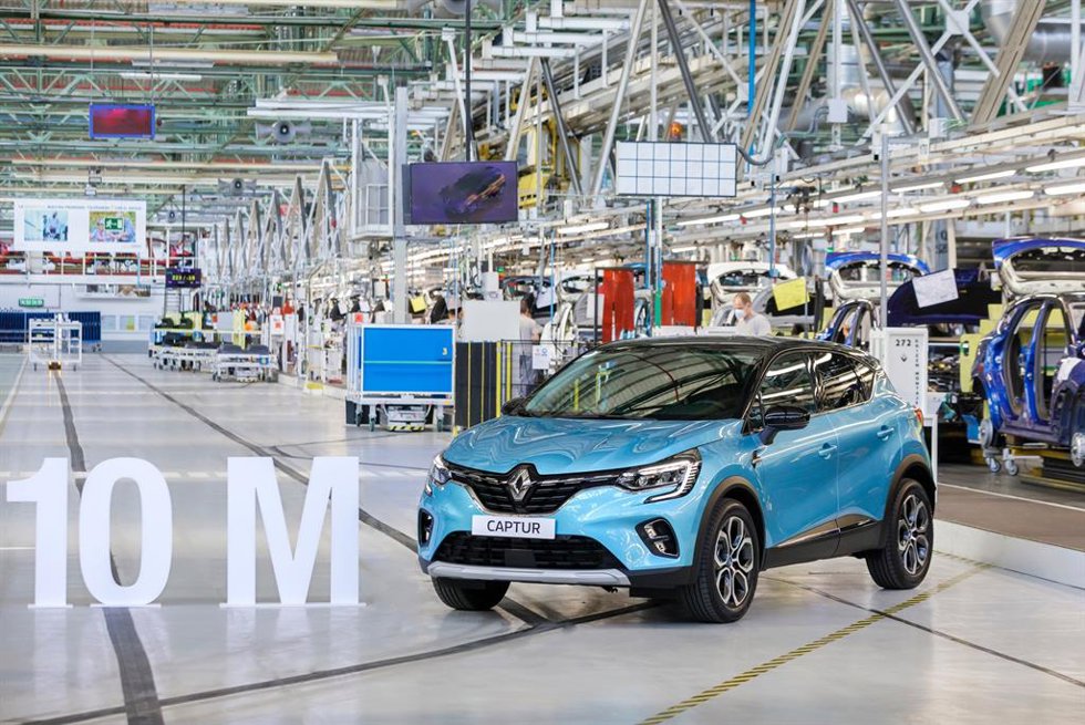 Archivo - Imagen del vehículo número 10 millones producido en Valladolid.