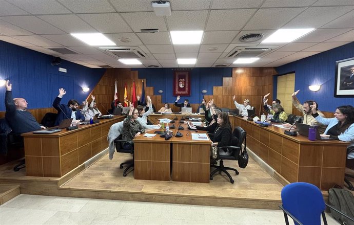 Archivo - Sesión plenaria del mes de diciembre en el Ayuntamiento de Paracuellos de Jarama