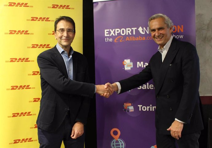 Miguel Borrás, director general de DHL Express España, y Rodrigo Cipriani, director general de Alibaba Group para el Sur de Europa