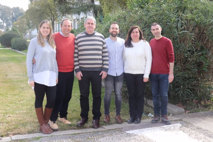 Miembros del grupo de investigación de la UCO 'Adaptaciones en el metabolismo del nitrógeno y el carbono en cianobacterias marinas'.