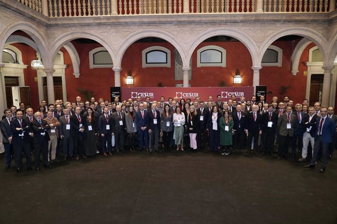VIII Asamblea General de Socios de Cesur, celebrada en Sevilla.