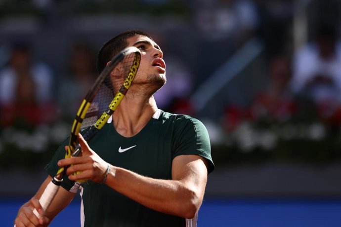 Archivo - El tenista español Carlos Alcaraz durante un torneo