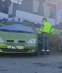 Denunciado un conductor en Xove (Lugo) por circular sin carné, sin seguro, sin ITV en vigor, con los neumáticos en mal estado y bajo los efectos de la cocaína.
