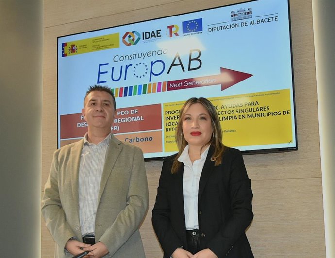 El presidente de la Diputación de Albacete, Santi Cabañero, y la vicepresidenta, Amparo Torres.