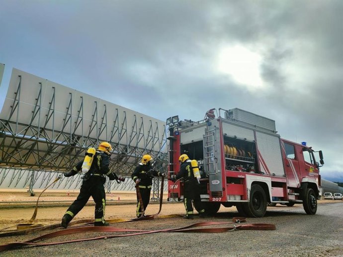 Archivo - El Servicio de Emergencias 1-1-2 de Castilla-La Mancha participa en el simulacro del Plan de Emergencia Exterior de Termollano