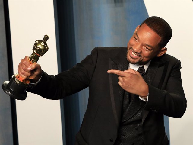 Archivo - Will Smith bromea por primera vez sobre su agresión en los Oscar