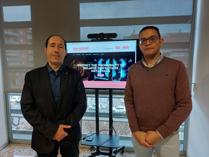 Domnec Puig, a la izquierda, y Hatem Rashwan, dos de los responsables del proyecto BosomShield por parte de la URV
