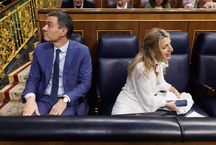 El presidente del Gobierno, Pedro Sánchez y la vicepresidenta segunda y ministra de Trabajo y Economía Social, Yolanda Díaz