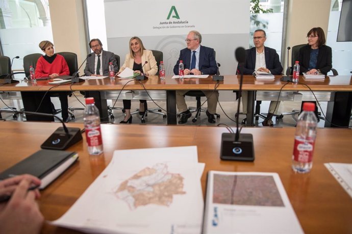 Mesa de trabajo de la Junta de Andalucía y el Ayuntamiento de Ogíjares