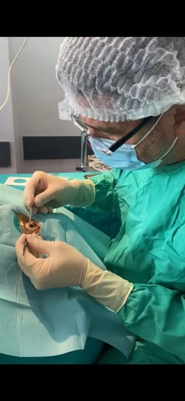 Antequera, hospital comarcal andaluz con mayor número de donaciones de córnea en 2022.