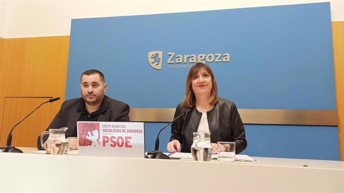Daniel Abad y Lola Ranera en la rueda de prensa
