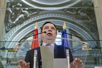 Planas advierte que agricultores y ganaderos serían los "paganos" de la medida de topar los precios