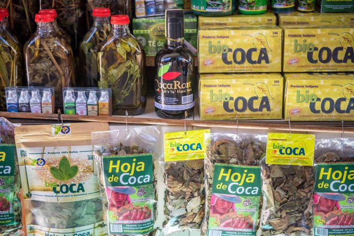 Archivo - Productos con hoja de coca en Bolivia