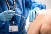 Foto: La vacuna contra la Covid reduce la probabilidad de infarto en los pacientes contagiados, según la OMS