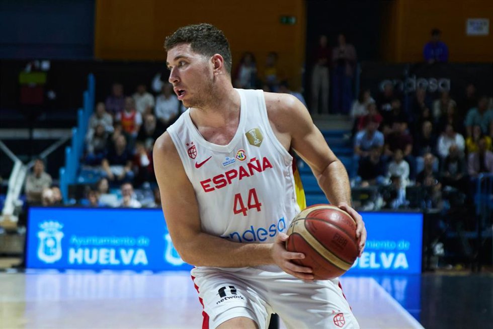 Archivo - Joel Parra durante un partido con la selección española de baloncesto
