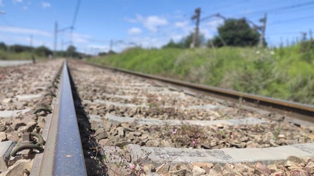 Archivo - Vías de tren
