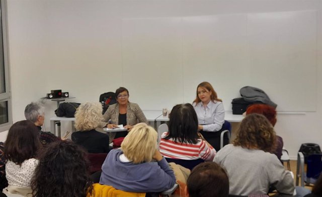 La secretaria de Estado de Igualdad, Ángela Rodríguez, durante el encuentro organizado por Lunes Lilas