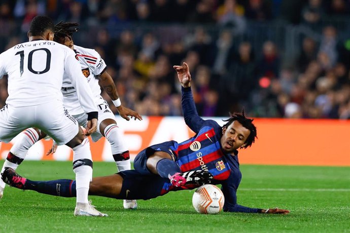 Jules Kounde of FC Barcelona in action during the UEFA Europa League, knockout round play-off, football match played between FC Barcelona and Manchester United at Spotify Camp Nou stadium on February 16, 2023, in Barcelona, Spain.