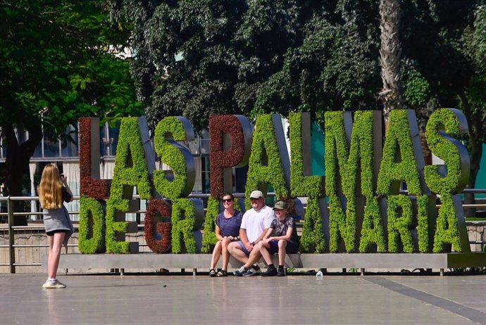 Archivo - Turistas en Las Palmas de Gran Canaria