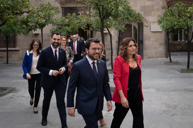 Archivo - Els membres del Govern arriben al Consell Executiu 