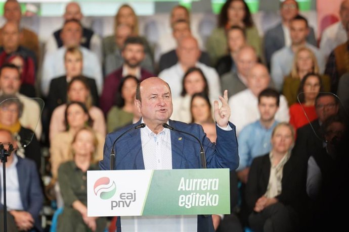 El presidente del PNV, Andoni Ortuzar, en un acto enel BEC de Barakaldo