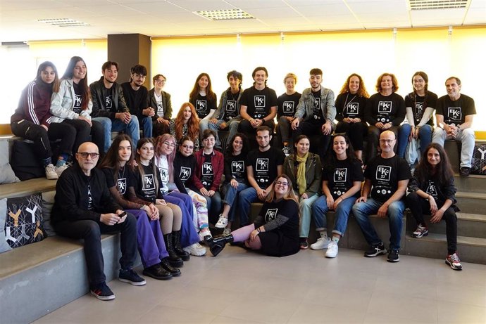 Cuarenta y cinco estudiantes presentan este jueves en el Centre Pompidou Málaga el proyecto 'Multiversos paralelos', una colección de narrativas de ficción sobre arte en formato podcast.