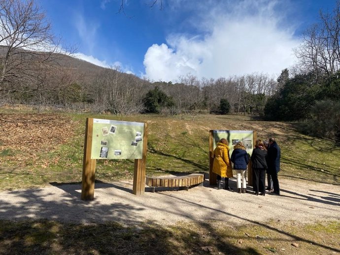 Paneles informativos del nuevo itinerario histórico-medioambiental del Monasterio de Yuste