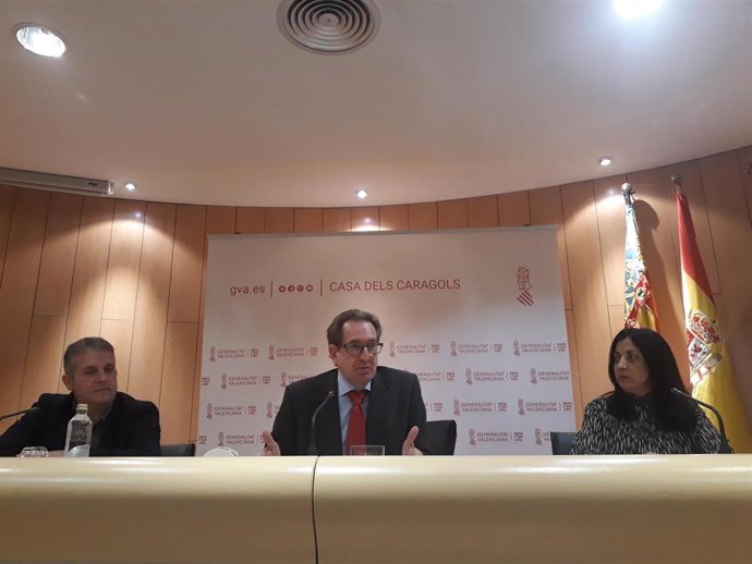 Archivo - Miguel Mínguez, conseller de Sanidad