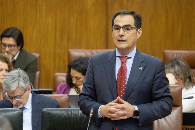 José Antonio Nieto, consejero de Justicia, Administración Local y Función Pública, en el Parlamento de Andalucía.