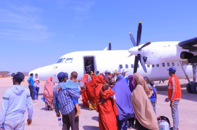 Archivo - Expulsados somalíes de Las Anod (Somalia).